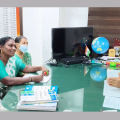 തലശേരി ജനറൽ ആശുപത്രിയുടെ ശോചനീയവസ്ഥ ; മഹിള കോൺഗ്രസ് ആശുപത്രി സൂപ്രണ്ടിനെ ഉപരോധിച്ചു