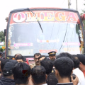 പ്രതിഷേധത്തിന് ഇറങ്ങും; കുറ്റ്യാടി കോഴിക്കോട് റൂട്ടിലോടുന്ന സ്വകാര്യ ബസ്സുകൾ നാളെ മുതൽ ഡി വൈ എഫ് ഐ തടയും