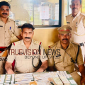 രേഖകളില്ലാതെ കടത്തിയ 55 പവൻ സ്വർണവും പണവുമായി കോഴിക്കോട് സ്വദേശി കസ്റ്റഡിയിൽ