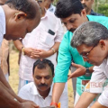 പാനൂർ ഗുരുസന്നിധിക്ക് തിലകക്കുറിയാവാൻ  കൊടിമരമൊരുങ്ങുന്നു ; വാസ്തു പണ്ഠിത ശ്രേഷ്ഠൻ മൻമഥനാചാരി കുറ്റിയടിക്കൽ കർമ്മം നടത്തി