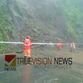 വയനാട്ടിൽ പരക്കെ മഴ ; താമരശ്ശേരി ചുരത്തിൽ അപകട ഭീഷണി, വീണ്ടും പാറകഷ്ണങ്ങള്‍ റോഡിലേക്ക് ഇടിഞ്ഞു വീഴുന്നു