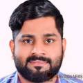 കുറ്റ്യാടിയിൽ ആശുപത്രിയിലേക്ക് വരികയായിരുന്ന കാറും, ആശുപത്രിയിൽ നിന്നു പോകുകയായിരുന്ന  ബൈക്കും  കൂട്ടിയിടിച്ച് അപകടം; ബൈക്ക് യാത്രികനായ നാദാപുരം സ്വദേശിക്ക് ദാരുണാന്ത്യം