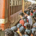 ഇതിനെ നോക്കി നിൽപ്പാണോ ....? ഓണത്തിന് വീട് എത്താൻ വൈകും; പരശുറാം എക്സ്പ്രസ് വൈകിയോടുന്നത് ഒരു മണിക്കൂർ
