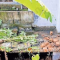 ചൊക്ലിയിൽ വീടുകളുടെ മതിലിടിഞ്ഞ് നിർമാണത്തിലിരുന്ന വീട് തകർന്നു, 2 വീടുകൾ അപകടാവസ്ഥയിൽ