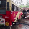 കെഎസ്ആർടിസി ബസ്സും ലോറിയും കൂട്ടിയിടിച്ചു ;  ഡ്രൈവർമാരെ പുറത്തെടുത്തത് വാഹനം വെട്ടിപ്പൊളിച്ച്, നിരവധി പേർക്ക് പരിക്ക്
