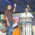 മുഖ്യമന്ത്രി ശ്രമിക്കുന്നത് ആർ.എസ്.എസിനെയും കൂട്ടി തുടർ ഭരണമുണ്ടാക്കാനാണെന്ന് തൃണമൂൽ കോൺഗ്രസ് നേതാവ് പിവി അൻവർ ; മഴയെ വകവയ്ക്കാതെ പെരിങ്ങത്തൂരിൽ   അൻവർ ഷോ.