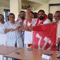 കൈയും താമരയും വിട്ട് ചുവപ്പിലേക്ക്; ബിജെപി നേതാവും യുവമോർച്ച മുൻ ജില്ലാപ്രസിഡന്റും കോൺഗ്രസ് പ്രവർത്തകരും പാർട്ടി വിട്ട് സിപിഐഎമ്മിൽ ചേർന്നു