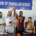 ഇനി അങ്ങോട്ട് ബിജെപിക്കൊപ്പം ...: സിപിഎം ബ്രാഞ്ച് സെക്രട്ടറിയും കുടുംബവും ബിജെപിയിൽ ചേർന്നു