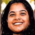 കോഴിക്കോട് ഭാഗത്ത് നിന്ന് വന്ന ലോറി മരത്തിലിടിച്ചു, പിന്നാലെ ഒടിഞ്ഞുവീണ മരക്കൊമ്പ് കാറിലേക്ക് തുളച്ചുകയറി; യുവതിക്ക് ദാരുണാന്ത്യം