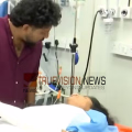 പ്രണയത്തെ പരിക്കേൽപ്പിക്കാനാകില്ല; ബ്യൂട്ടീഷ്യന്റെ അടുത്തു പോയി മടങ്ങുംവഴി അപകടം; വധുവിന് പരിക്ക്, ആശുപത്രിയിലെത്തി താലികെട്ടി വരൻ