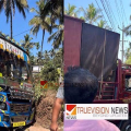 കണ്ണൂർ ചമ്പാട് ബസും പിക്കപ്പ് വാനും കൂട്ടിയിടിച്ച് അപകടം; ഡ്രൈവറടക്കം രണ്ട് പേർക്ക് പരിക്ക്