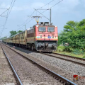 'ഞാൻ ട്രാക്കിലുണ്ട്, ജീവിതം അവസാനിപ്പിക്കുകയാണ്'; കൊച്ചിയിൽ മരണമുനമ്പിൽ നിന്ന് യുവാവിനെ ജീവിതത്തിലേക്ക് പിടിച്ചുയർത്തി പോലീസ്