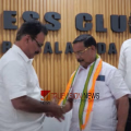 'പഴയ തറവാട്ടിലേക്ക്' തിരിച്ച് പോകുന്നു'; സി.പി.എമ്മിലെ 20 വർഷത്തെ ബന്ധം ഉപേക്ഷിച്ച് ലോക്കൽ കമ്മിറ്റിയംഗം കോൺഗ്രസിൽ ചേർന്നു