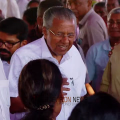 'എല്ലാവരെയും വീട്ടിൽ ചെന്ന് കാണണം, എതിരാളികള്‍ നേരിയും നെറിയും ഉപേക്ഷിക്കുകയാണ്'; ധര്‍മടം മണ്ഡലം എൽഡിഎഫ് കണ്‍വെൻഷനിൽ പിണറായി വിജയൻ 