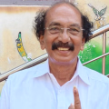 കുറ്റ്യാടിയിൽ വോട്ട് രേഖപ്പെടുത്തി കെ.പി. കുഞ്ഞമ്മദ് കുട്ടി മാസ്റ്റർ; എൽഡിഎഫ് തരംഗമെന്ന് സ്ഥാനാർത്ഥി