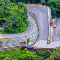 കുറ്റ്യാടിയോ നാടുകാണിചുരം വഴി വിട്ടോ...! താമരശ്ശേരി ചുരത്തിൽ മൾട്ടി ആക്സിൽ വാഹനങ്ങൾക്ക് നിരോധനം; കർശന നിർദ്ദേശവുമായി ജില്ലാ ഭരണകൂടം