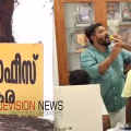 ‘സർ.....ലഡു’; വടകരയിലെ എം പിക്ക് പരിഹാസം, ഷാഫി പറമ്പിലിന്റെ ഓഫീസിലെത്തി ലഡു വിതരണം ചെയ്ത് സതീശൻ അനുകൂലികൾ