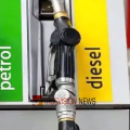 ജനങ്ങളെ പിഴിഞ്ഞു വീണ്ടും ഇന്ധനവില വർദ്ധനവ്; പെട്രോളിനും ഡീസലിനും രണ്ട് രൂപ കൂടി കൂടിയേക്കും
