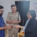 അമൽ 'തങ്കം' ആണ്; കുറ്റ്യാടി–വടകര റോഡിൽ കളഞ്ഞുകിട്ടിയ സ്വർണം ഉടമയ്ക്ക് തിരികെ നൽകി യുവാവ്