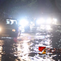 കോഴിക്കോട് മലവെള്ളപ്പാച്ചിൽ; മുത്തപ്പൻപുഴയ്ക്ക് സമീപത്തെ താൽക്കാലിക പാലം ഒലിച്ചുപോയി