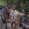 നാദാപുരം കുറ്റ്യാടി സംസ്ഥാന പാതയിൽ വാഹനാപകടം: കാർ ബൈക്കുകളിലേക്ക് ഇടിച്ചുകയറി മൂന്ന് സ്ത്രീകൾക്ക് പരിക്ക്