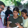 എന്തൊരു കഷ്ടമാണ്! വിദ്യാർഥികൾക്ക് നീറ്റ് പുനഃപരീക്ഷ എഴുതാനായില്ല; കോൺഗ്രസ് റാലി കാരണമാണെന്ന് ബിജെപി, തള്ളി സർക്കാർ