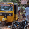 മകൾക്ക് പരിക്ക്; കള്ളാട് ജംഗ്ഷനിൽ മുൻഭാര്യ സഞ്ചരിച്ച ബൈക്കിലേക്ക് ഓട്ടോറിക്ഷ ഇടിച്ചുകയറ്റിയ യുവാവിനെതിരെ കേസെടുത്തു