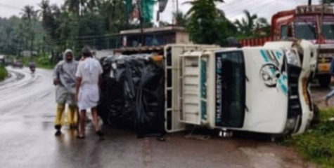ഇരിട്ടി മാടത്തിയിൽ പിക്കപ്പ് ലോറി ഇടിച്ച് കാൽനട യാത്രക്കാരന് ദാരുണാന്ത്യം