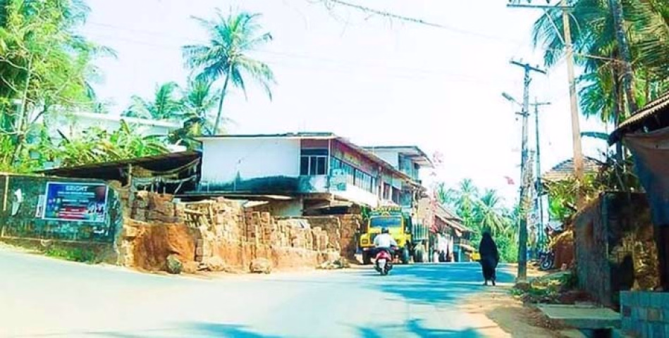 മേക്കുന്നിൽ ഗതാഗതക്കുരുക്ക് ഒഴിവാക്കാൻ ഇടപെട്ട വ്യാപാരിക്ക് മർദ്ദനം ; തലശേരി സ്വദേശിയായ യുവാവിനെതിരെ കേസെടുത്തു