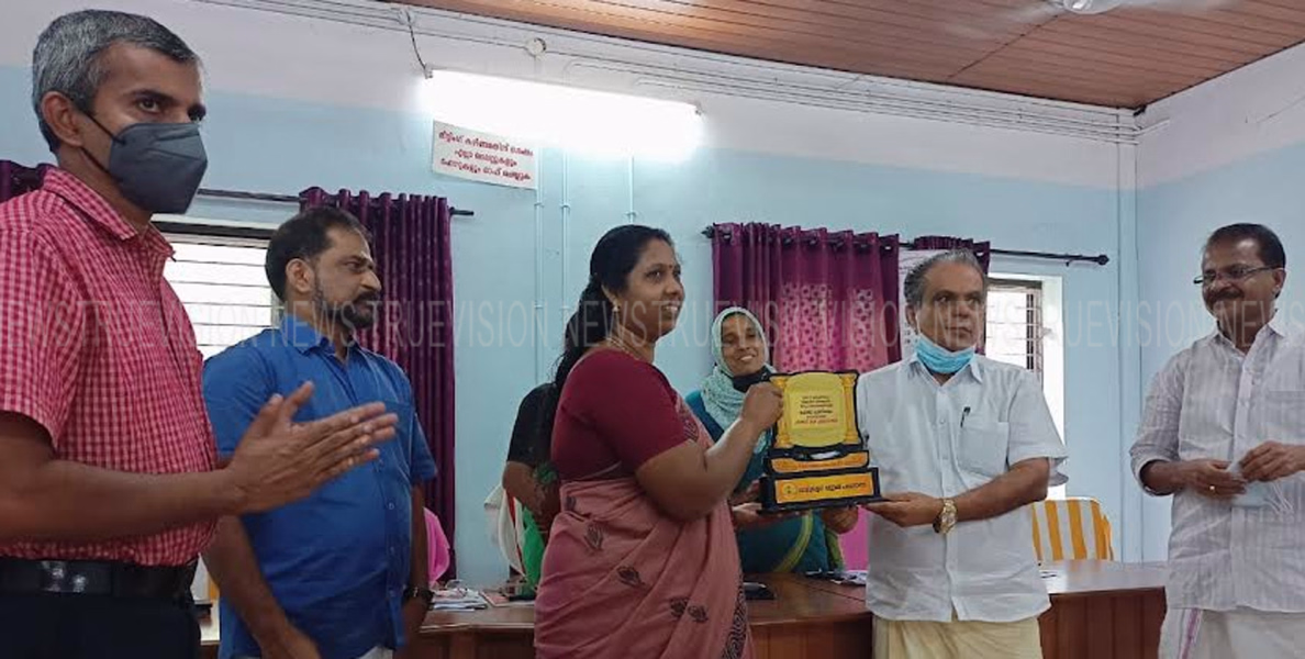 പനങ്ങാട് പഞ്ചായത്തിന് ബാലുശ്ശേരി ബ്ലോക്ക് ഭരണസമിതിയുടെ അനുമോദനം