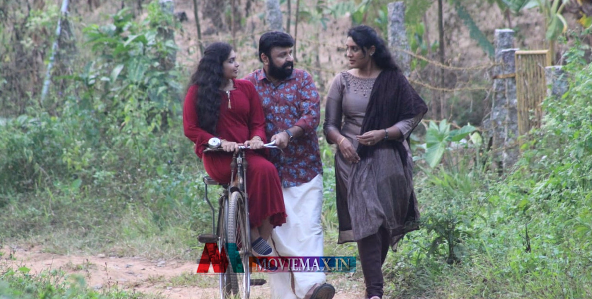 സസ്പെൻസ് ത്രില്ലർ ചിത്രം 'റെഡ് ഷാഡോ' ഡിസംബർ 9 ന് തീയേറ്ററുകളിലേക്ക് 