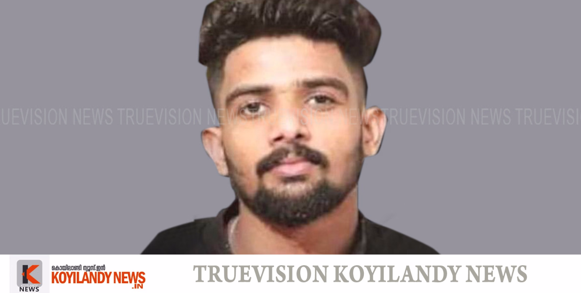 തെരുവ് നായ ബൈക്കിന് കുറുകെ ചാടി ചികിത്സയിലായിരുന്ന യുവാവ് മരിച്ചു 