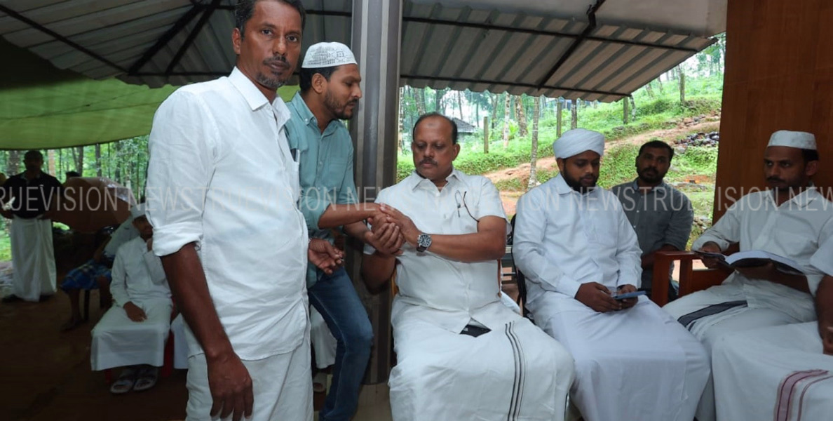 #ahmedDevarkovil വെള്ളക്കെട്ടില്‍ വീണ് മരിച്ച സഹോദരങ്ങളുടെ വീട് സന്ദര്‍ശിച്ച് മന്ത്രി അഹമ്മദ് ദേവര്‍കോവില്‍ 