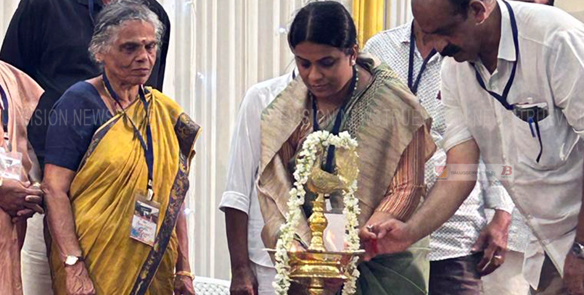 #Alumni | സ്മൃതിമധുരം 2023; വര്‍ഷങ്ങള്‍ക്ക് ശേഷം ഒന്നിച്ചുചേര്‍ന്ന് സിഎംഎം ഹൈസ്‌കൂളിലെ പൂര്‍വ്വവിദ്യാര്‍ത്ഥികള്‍ 