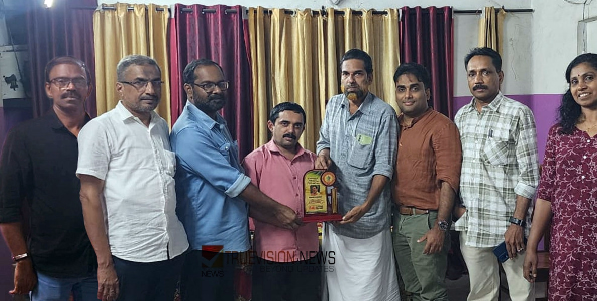 വാർത്തയുടെ ഉറവിടം വെളിപ്പെടുത്തണമെന്ന ഉത്തരവ് പിൻവലിക്കണം - ഐ.ആർ.എം.യു