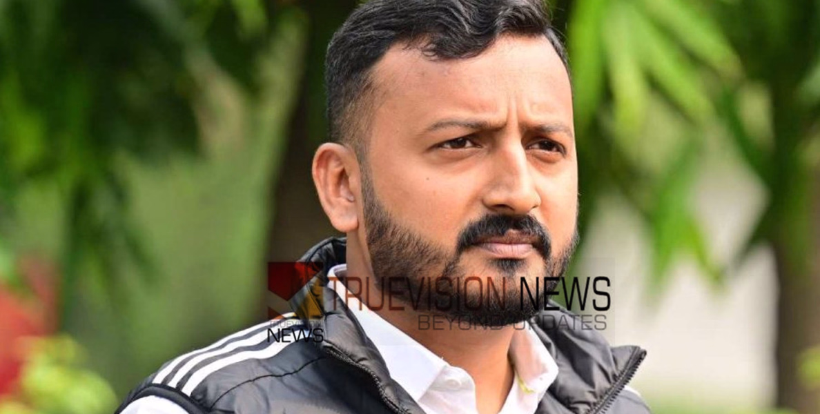 'ഈ മാധ്യമങ്ങളുടെ ലക്ഷ്യം ഞാന്‍ അല്ല, ഞാന്‍ ഒരു കണ്ണി മാത്രം;  ലൈംഗിക ആരോപണങ്ങളില്‍ മാധ്യമങ്ങളെ പഴിച്ച് രാഹുല്‍ മാങ്കൂട്ടത്തില്‍ 