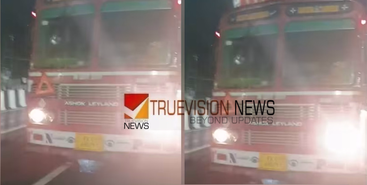  ഇതൊക്കെ ഒന്ന് ശ്രദ്ധിക്കേണ്ടേ അമ്പാനേ? മദ്യലഹരിയിൽ ദേശീയപാതയുടെ നടുവിൽ ലോറി നിർത്തി ക്യാബിനിൽ കിടന്നുറങ്ങി, ഡ്രൈവർ പിടിയിൽ