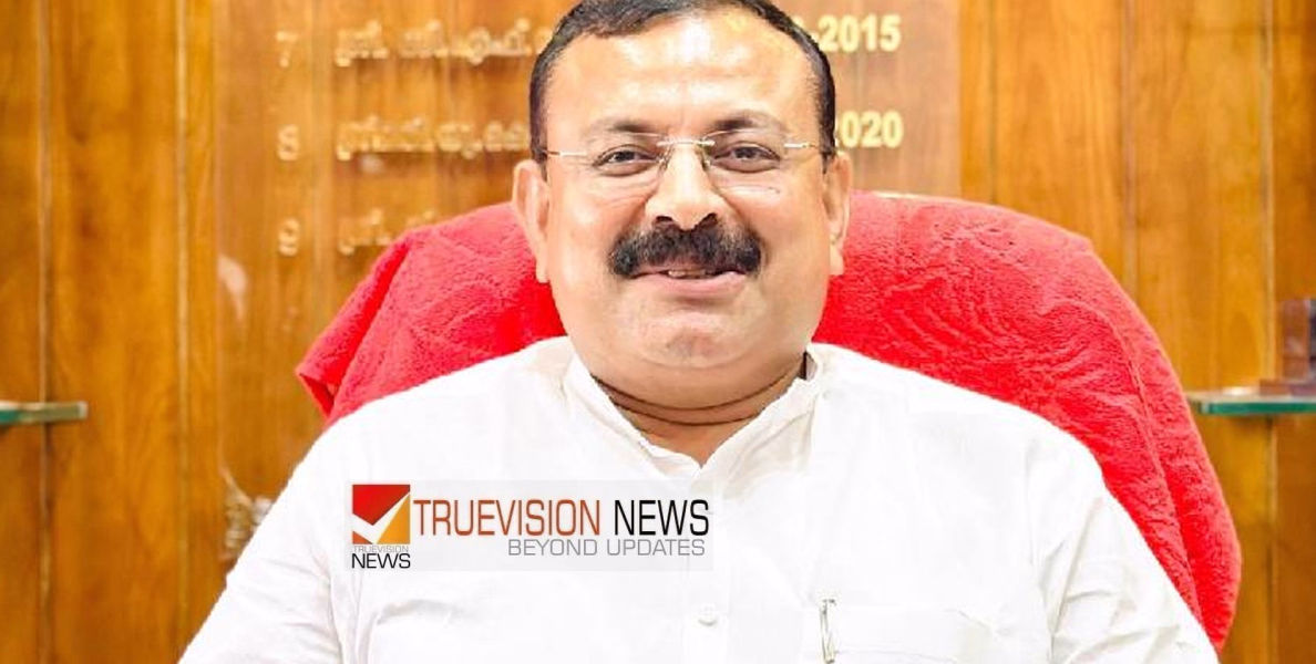 സിപിഐഎം പുറത്താക്കിയ പഞ്ചായത്ത് പ്രസിഡന്റ് കോണ്‍ഗ്രസില്‍ ചേര്‍ന്നു