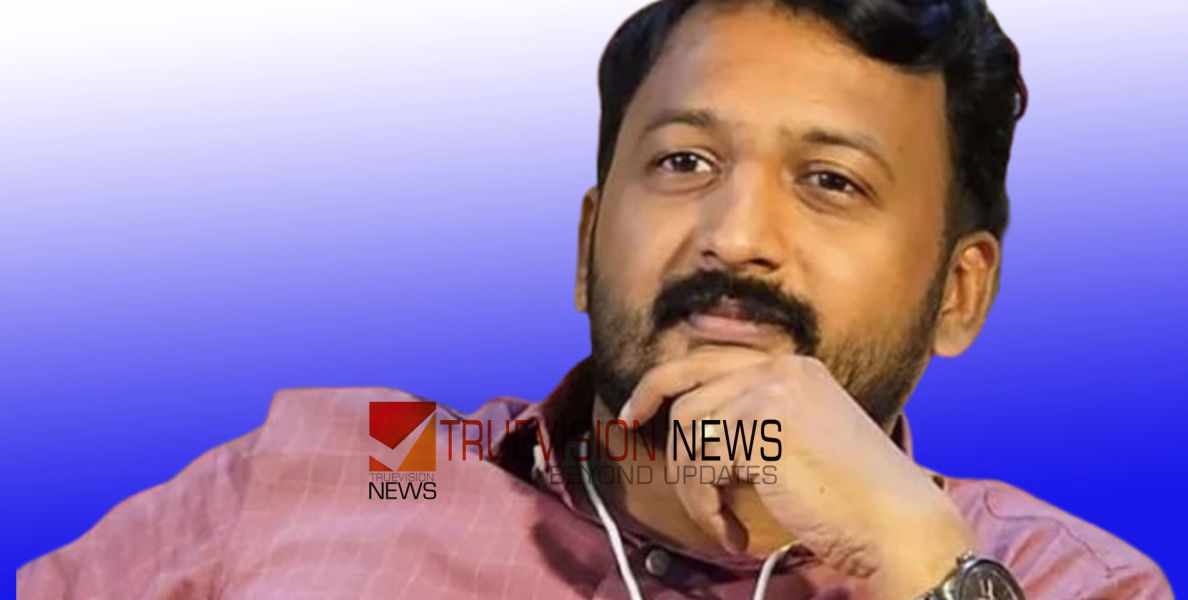  രാഹുൽ മാങ്കൂട്ടത്തിൽ നഗ്ന ചിത്രങ്ങൾ പകർത്തി ഭീഷണിപ്പെടുത്തി, മൂന്ന് സ്ഥത്തെത്തിച്ച് പീഡിപ്പിച്ചു; എഫ് ഐ ആറിലെ കൂടുതൽ വിവരങ്ങൾ 