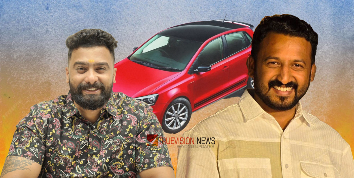 'കണ്ണിൽ പൊടി ഇടുന്ന പോലുള്ള പരിശോധന, ചുവന്ന പോളോ കാര്‍ സൂക്ഷിച്ചത് രാഹുലിന് വേണ്ടി ഗ്രൂപ്പ് യോഗം നടന്ന നേതാവിന്‍റെ വീട്ടിൽ' - ബിജെപി നേതാവ് പ്രശാന്ത് ശിവൻ