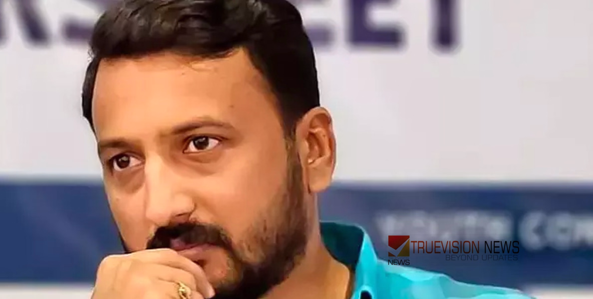 എട്ടാം ദിവസവും ഒളിവിൽ തന്നെ; ബലാത്സംഗ കേസിൽ രാഹുലിനെത്തേടി അന്വേഷണ സംഘം, പൊലീസിൽ നിന്ന് വിവരം ചോരുന്നതായി സംശയം