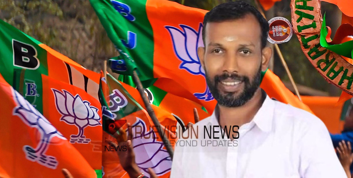  പുതുക്കാട് കെ.മുരളീധരൻ്റെ അനുയായിയായ കോൺഗ്രസ് നേതാവ് രാജിവെച്ചു
