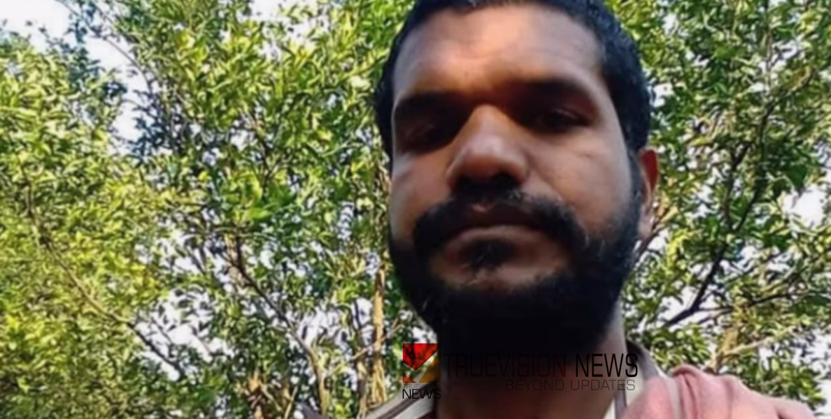 ബസ് ഓടിക്കുന്നതിനിടെ വഴിയിൽ നിര്‍ത്തിയിട്ട് ഇറങ്ങിപ്പോയി; കെഎസ്ആർടിസി ഡ്രൈവറെ തൂങ്ങി മരിച്ച നിലയില്‍ കണ്ടെത്തി