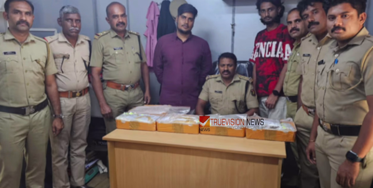 എട്ട് കോടിയുടെ സ്വർണ്ണം! രേഖകൾ ഇല്ലാതെ കടത്തി കൊണ്ടുവന്ന സ്വർണവുമായി രണ്ട് യുവാക്കൾ പിടിയിൽ