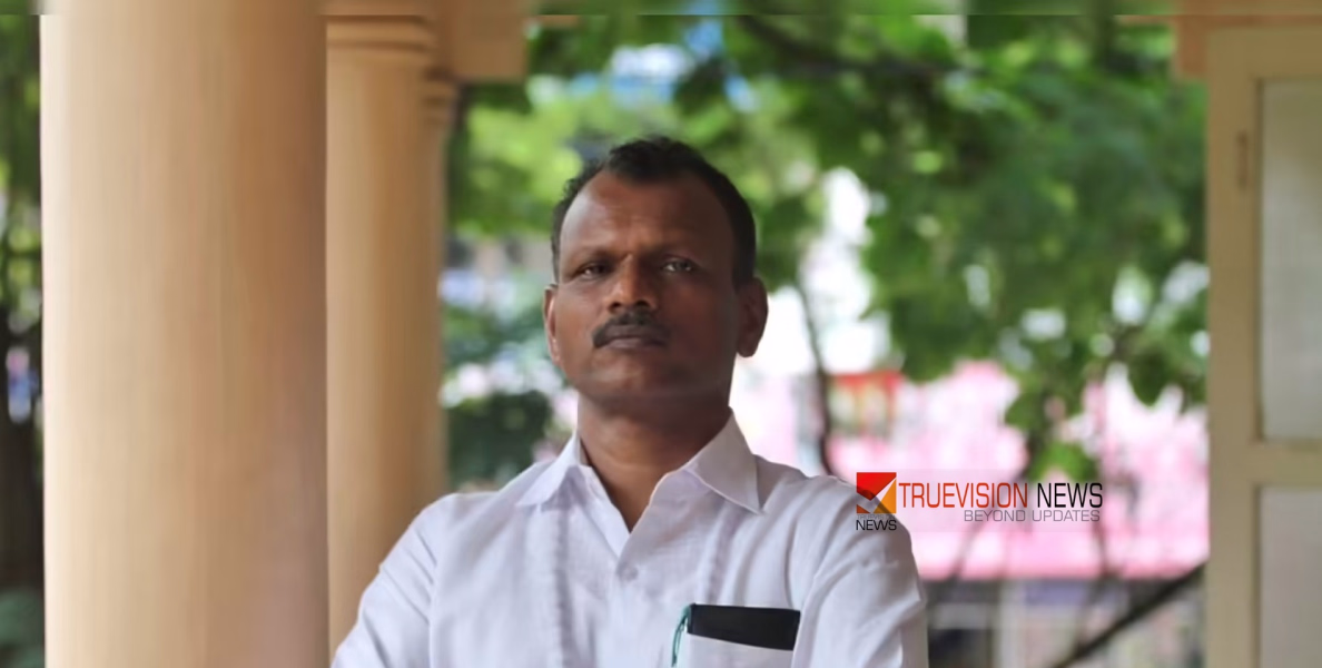 തന്ത്രിമാർ തുടർച്ചയായി വിവാദങ്ങളിൽ