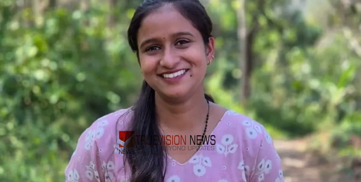 പയ്യാവൂരിൽ മരിച്ച പെൺകുട്ടിയുടെ വൃക്ക ദാനംചെയ്യും; കണ്ണൂരുനിന്ന് വിമാനത്തിൽ തിരുവനന്തപുരത്തെത്തിച്ചു