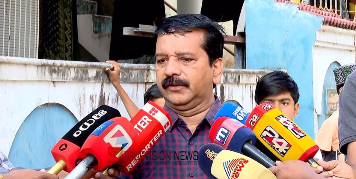 'കടന്നുകൂടാൻ പാടില്ലാത്ത പല പുഴു കുത്തുകളും സിപിഐഎമ്മിൽ കടന്നുകൂടി, പാർട്ടിക്ക് വലതുപക്ഷ വ്യതിയാനം സംഭവിക്കുകയാണ്' - എ. സുരേഷ്