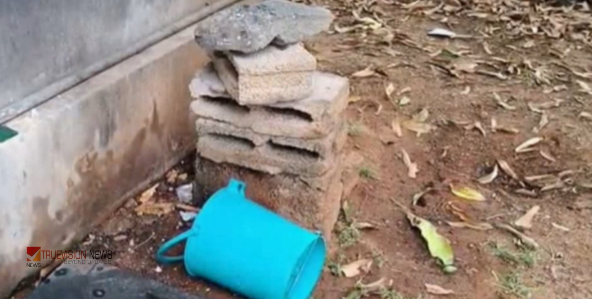 പട്ടാമ്പിയിൽ പട്ടാപ്പകൽ കൊള്ള; വീട്ടമ്മയുടെ വായിൽ തുണി തിരുകി മാല പൊട്ടിച്ചു, അലമാരയിൽ നിന്ന് 7 ലക്ഷം രൂപയും കവർന്നു