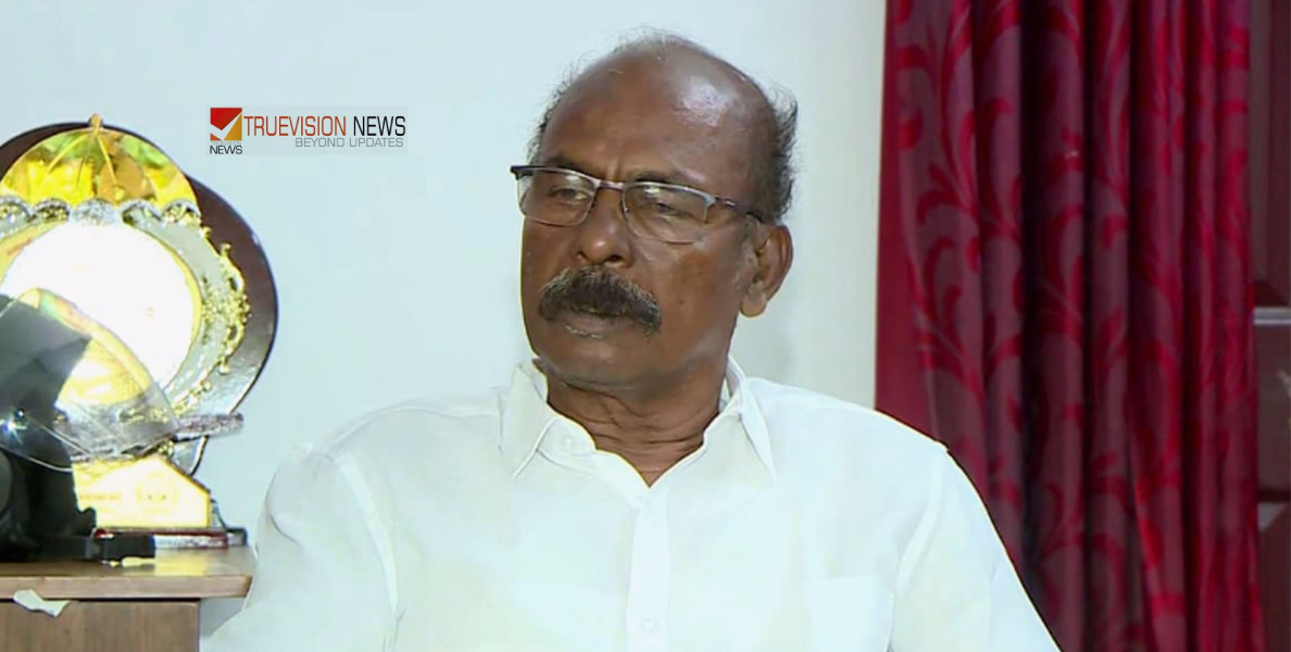 നാട്ടികയിൽ മുകുന്ദനെ കൈവിട്ട് കോൺഗ്രസ്; സ്വന്തം സ്ഥാനാർത്ഥിയെ നിർത്താൻ നീക്കം; സുനിൽ ലാലൂർ പരിഗണനയിൽ