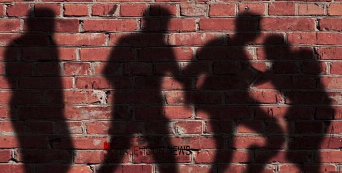 ഇൻസ്റ്റഗ്രാം റീൽസിനെ ചൊല്ലി തര്‍ക്കം; ഒന്‍പതാം ക്ലാസ് വിദ്യാര്‍ത്ഥിക്ക് സീനിയര്‍ വിദ്യാര്‍ത്ഥികളുടെ ക്രൂര മര്‍ദ്ദനമെന്ന് പരാതി, തോളെല്ലിന് പരിക്ക്
